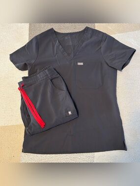 Figs Charcoal Grey Set - EUC Small Top, Small Tall Bottoms